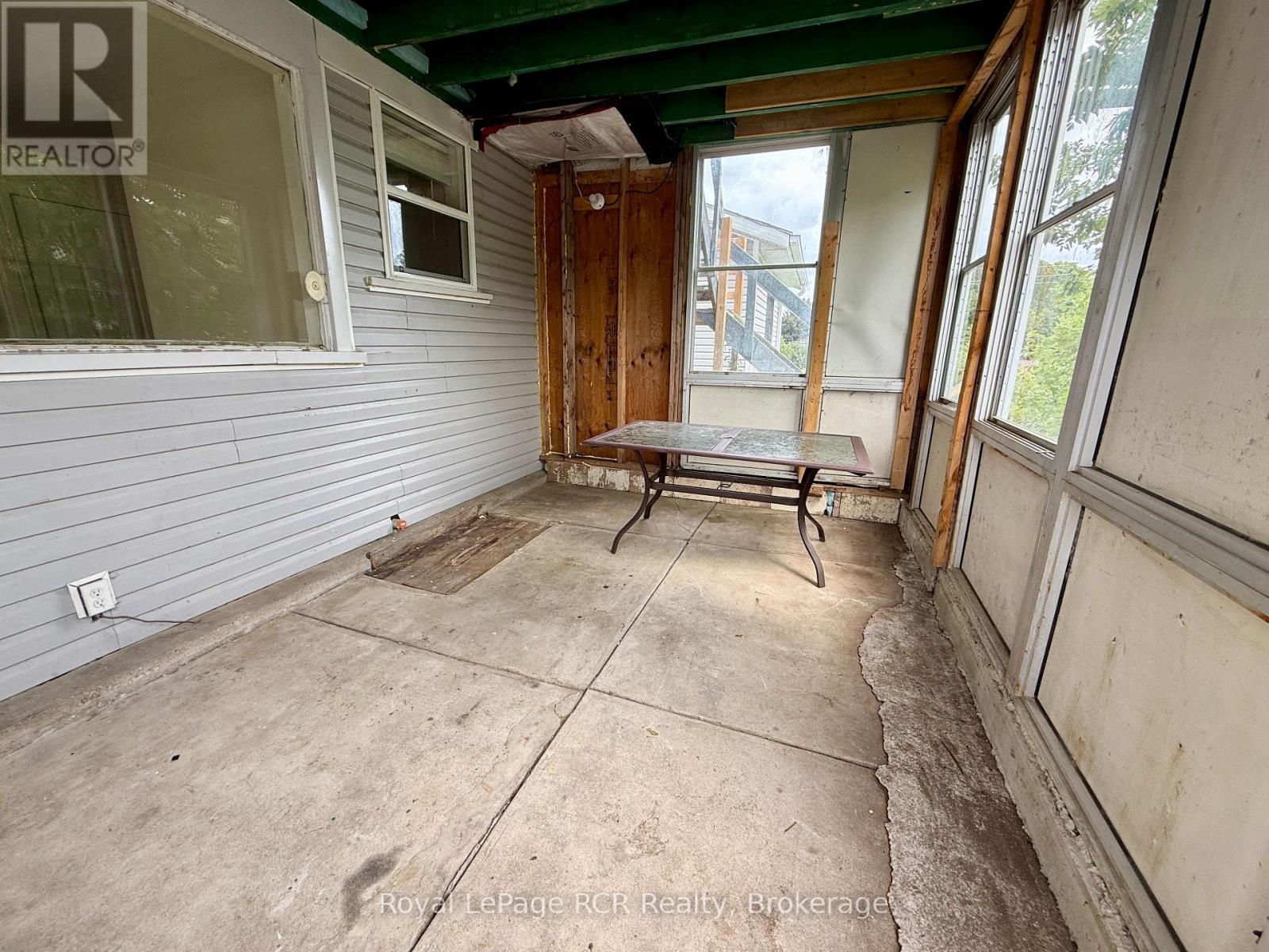 307 Prince (Lane) Street, Brockton, Ontario  N0G 2V0 - Photo 27 - X12367460