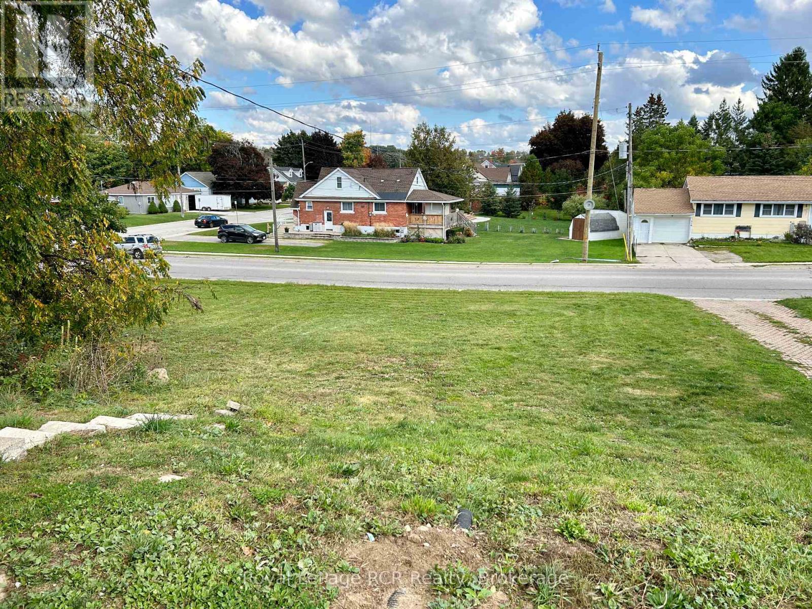 307 Prince (Lane) Street, Brockton, Ontario  N0G 2V0 - Photo 3 - X12367460