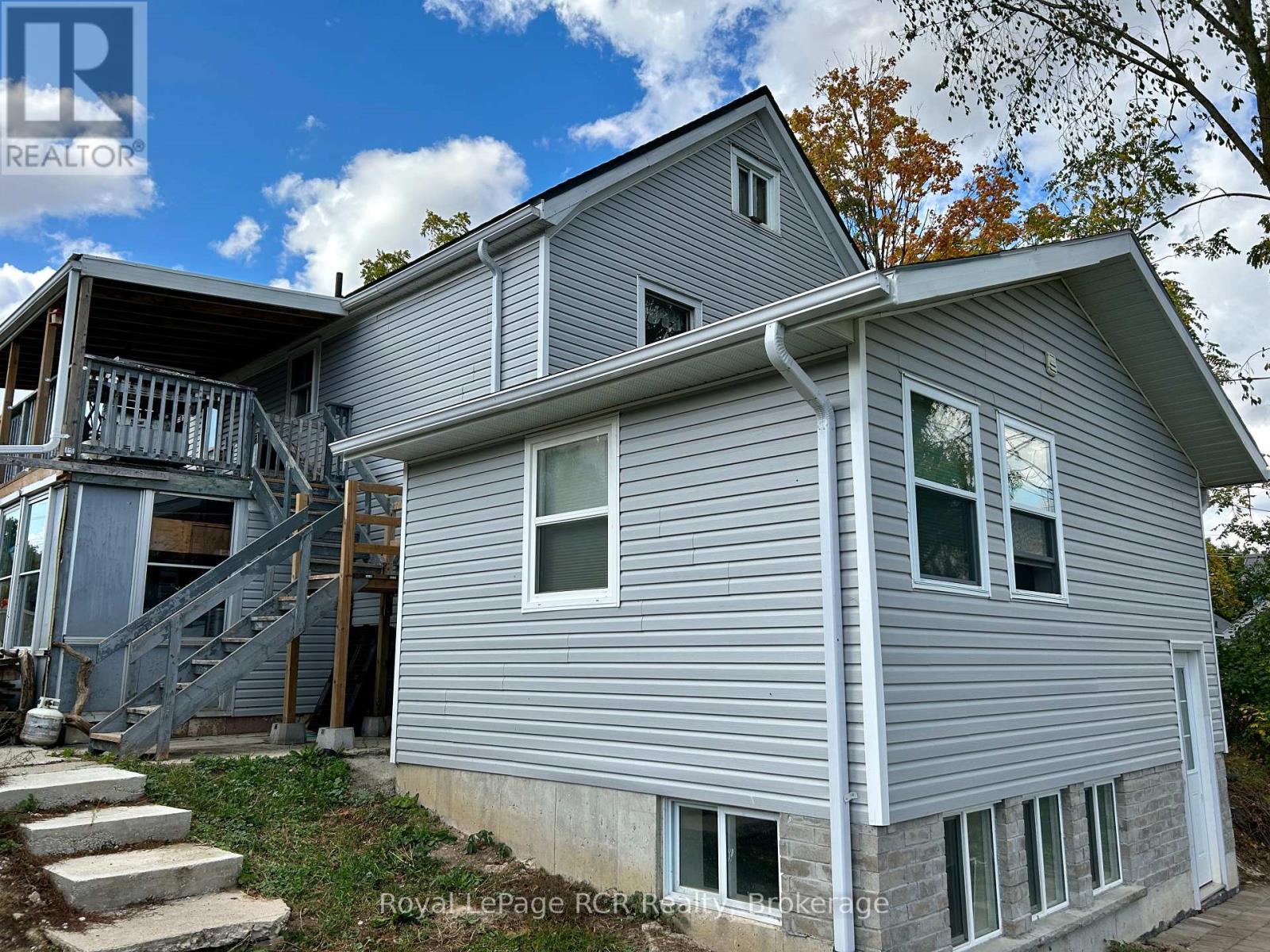 307 Prince (Lane) Street, Brockton, Ontario  N0G 2V0 - Photo 4 - X12367460