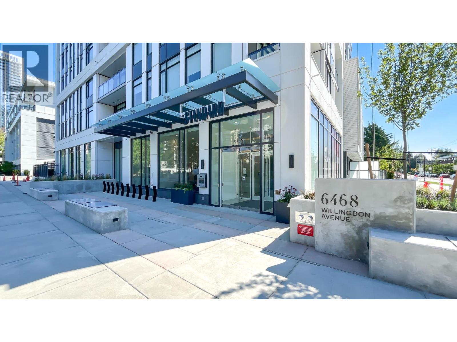 2406 6468 Willingdon Avenue, Burnaby, British Columbia  V5H 0L3 - Photo 2 - R3040944