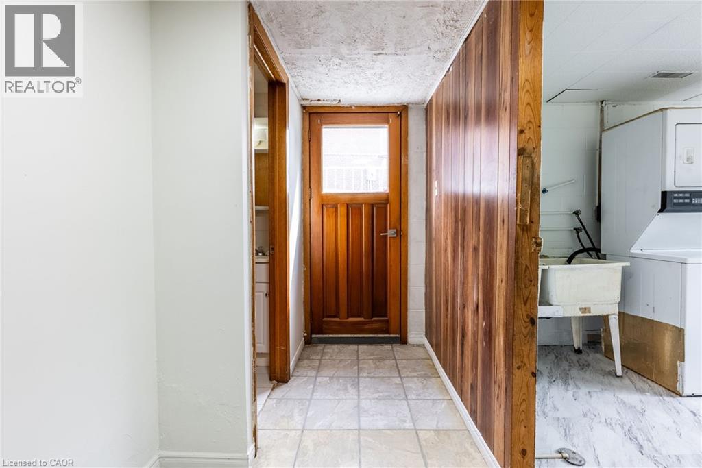 18 Renner Court, Hamilton, Ontario  L8K 6J4 - Photo 34 - 40759431