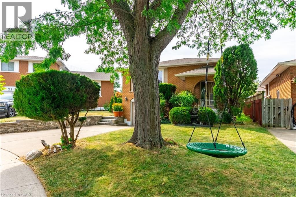 18 Renner Court, Hamilton, Ontario  L8K 6J4 - Photo 41 - 40759431