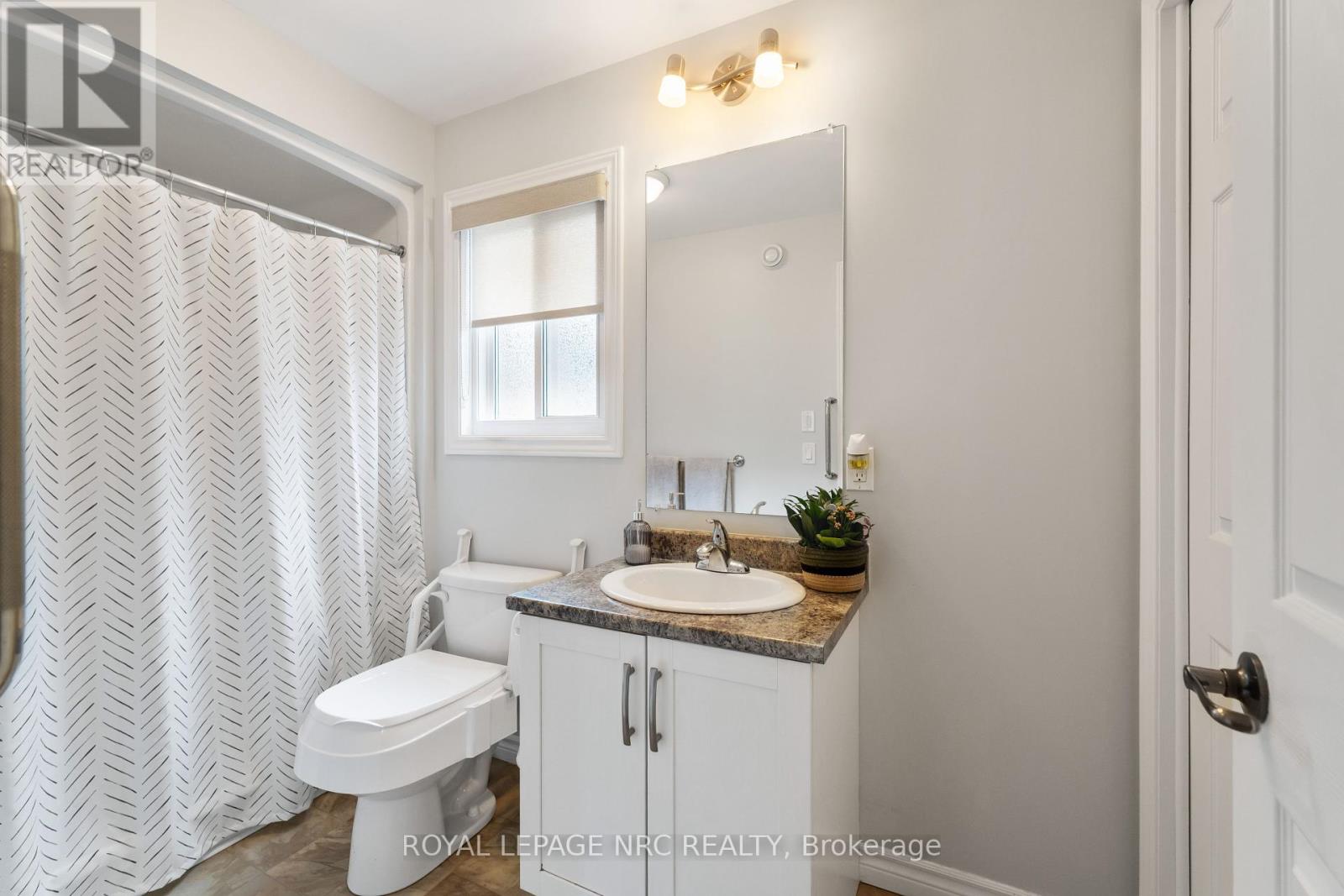 3973 Durban Lane, Lincoln (Lincoln-Jordan/vineland), Ontario  L0R 2C0 - Photo 26 - X12367498