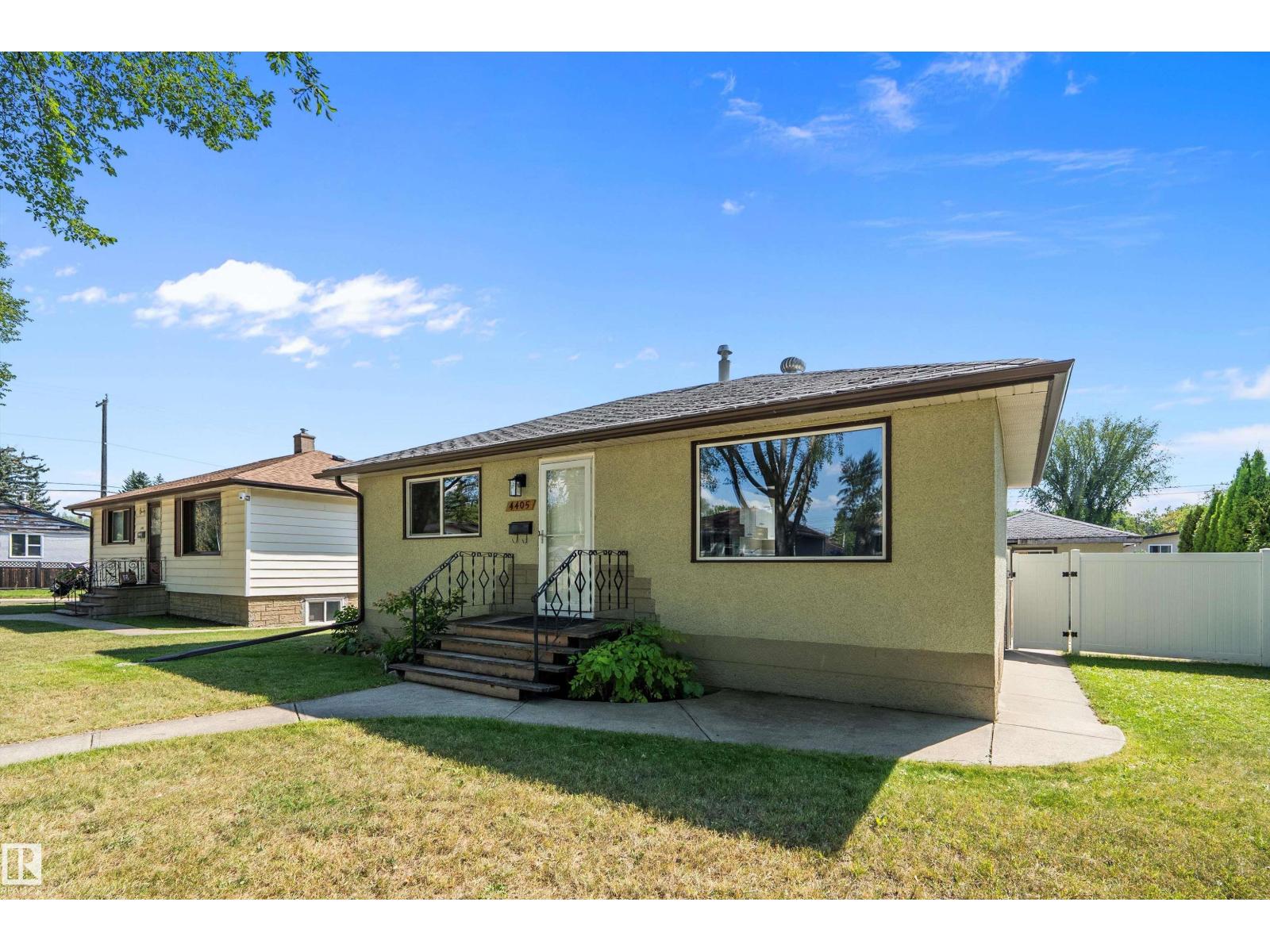 Property at 4405 116 AV NW image 1