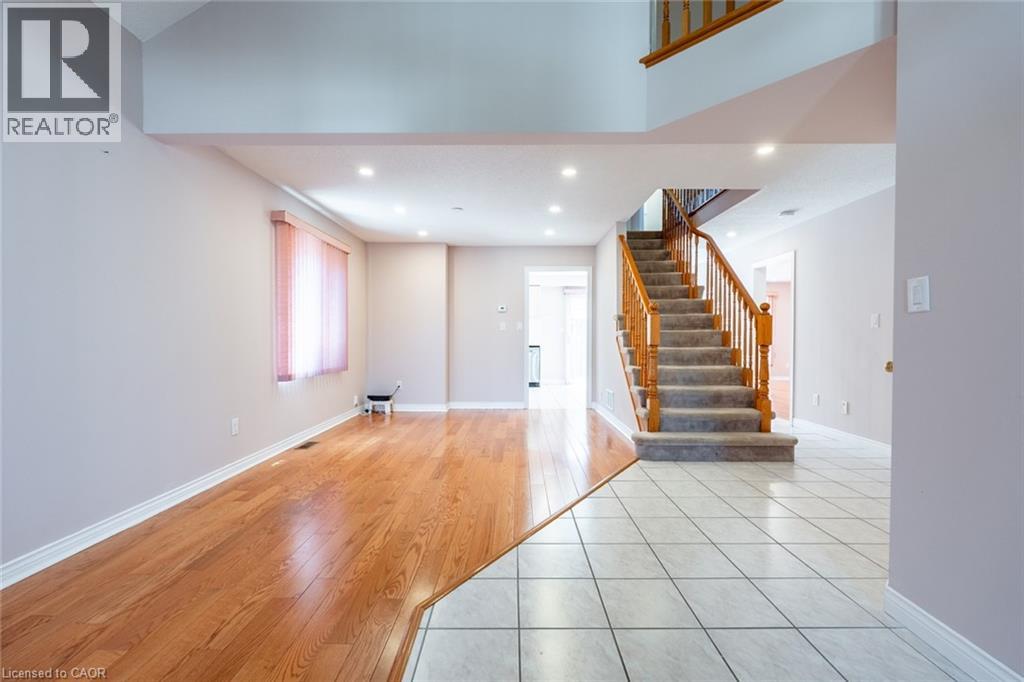 3 Resolute Drive, Hamilton, Ontario  L9A 5J6 - Photo 5 - 40721227