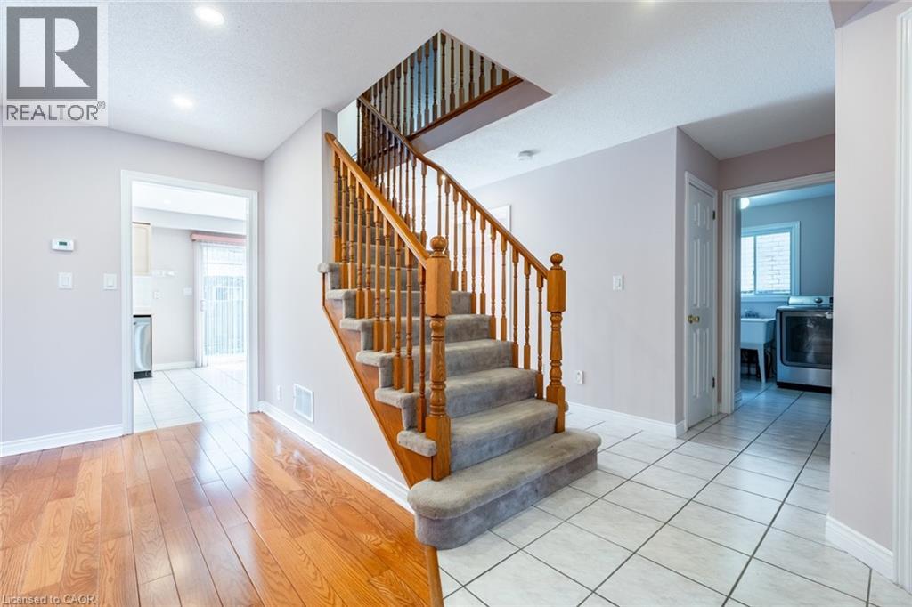3 Resolute Drive, Hamilton, Ontario  L9A 5J6 - Photo 16 - 40721227