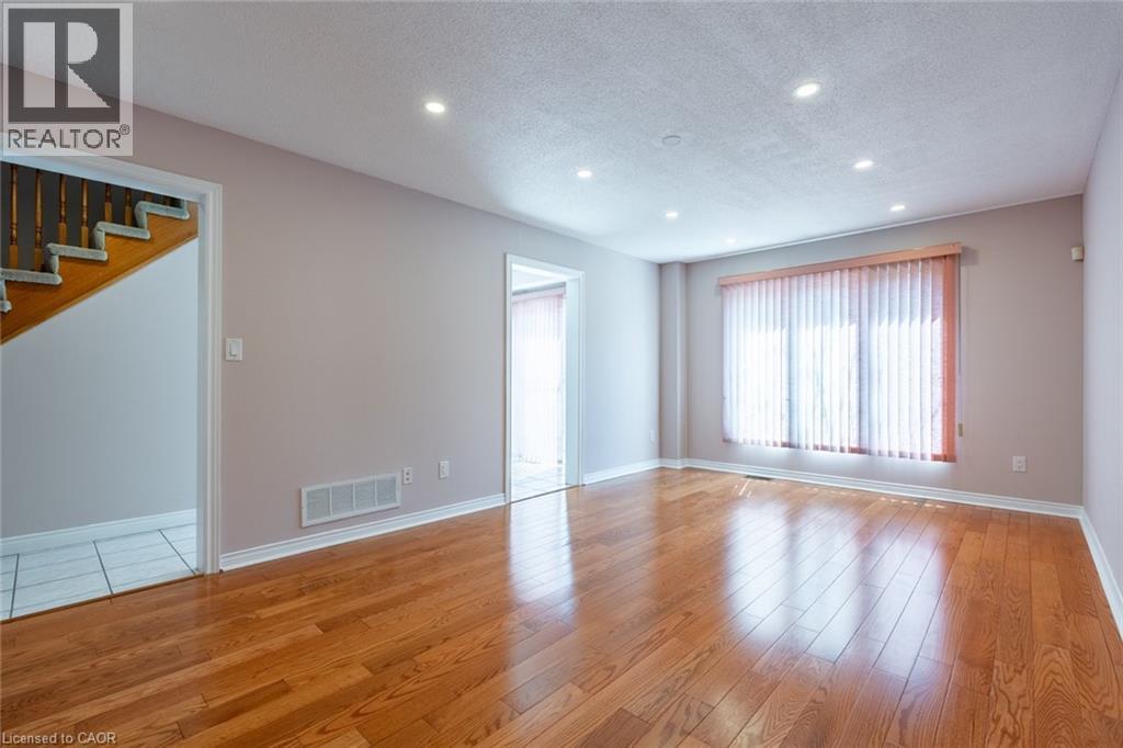 3 Resolute Drive, Hamilton, Ontario  L9A 5J6 - Photo 8 - 40721227