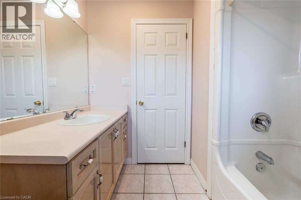3 Resolute Drive, Hamilton, Ontario  L9A 5J6 - Photo 34 - 40721227