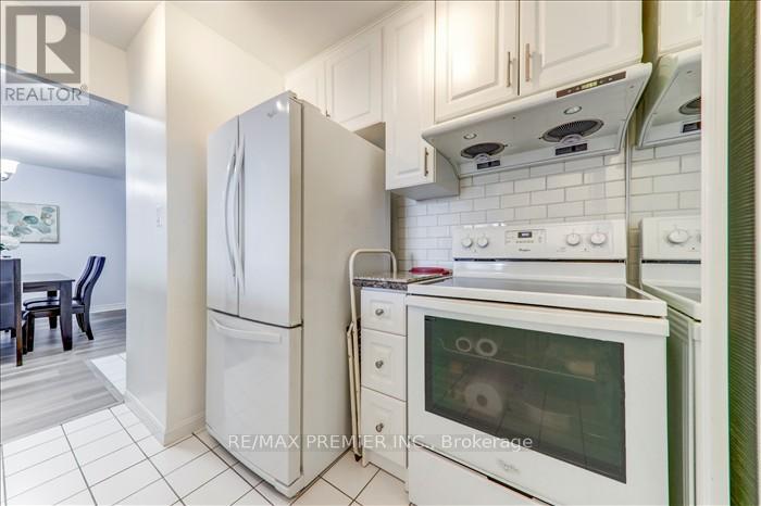 2602 - 88 Corporate Drive, Toronto, Ontario  M1H 3G6 - Photo 13 - E12367476