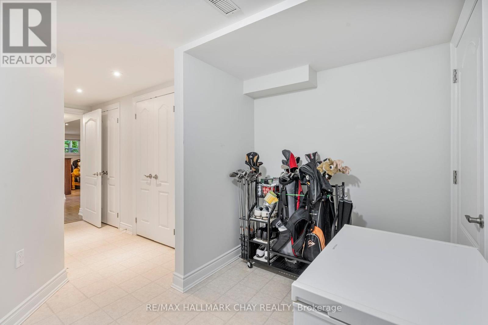 17 Hillcrest Drive, New Tecumseth (Alliston), Ontario  L9R 0K5 - Photo 32 - N12367194