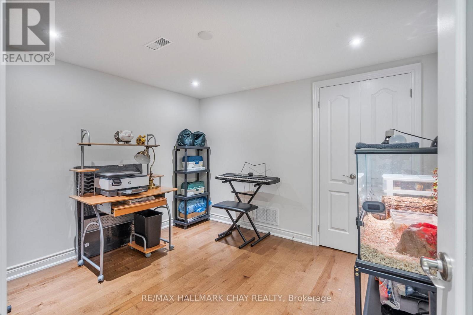 17 Hillcrest Drive, New Tecumseth (Alliston), Ontario  L9R 0K5 - Photo 26 - N12367194