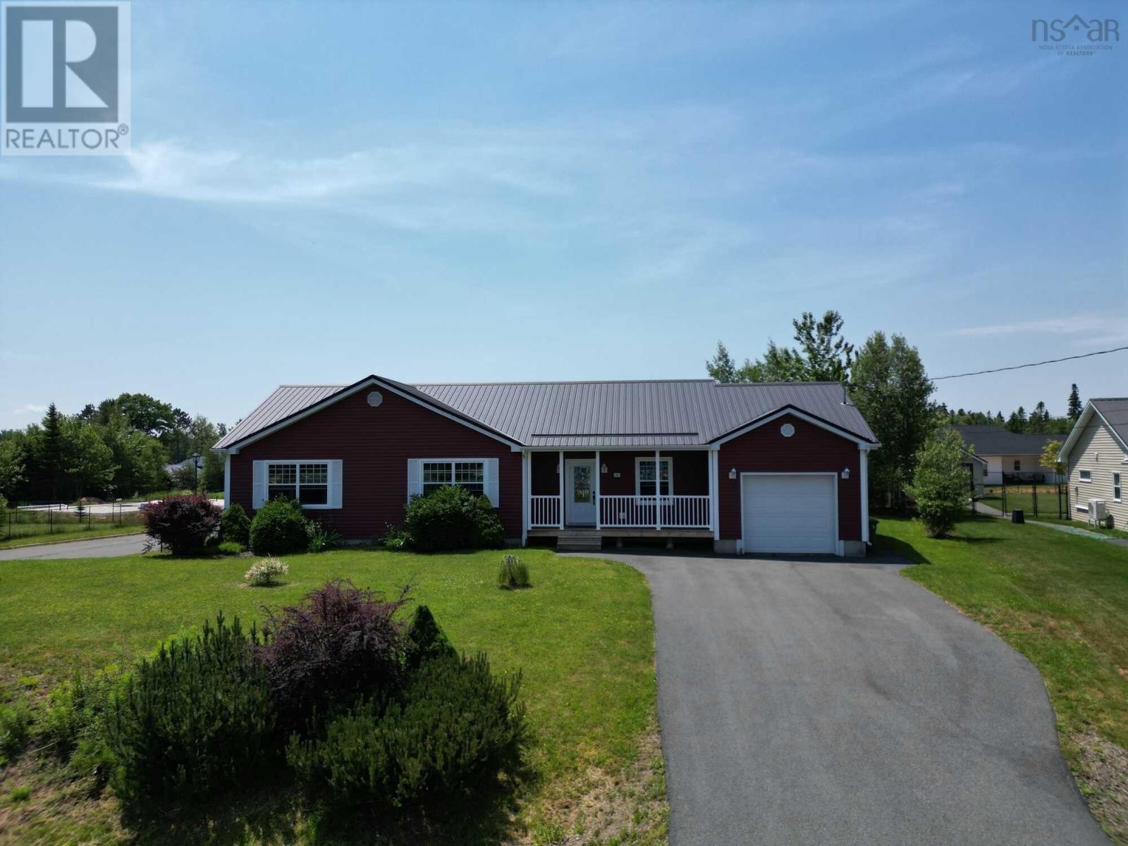 31 Wexford Drive, Valley, Nova Scotia  B6L 0A9 - Photo 1 - 202503821