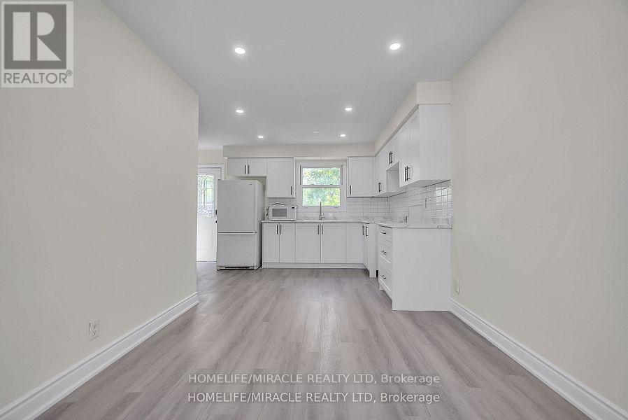 35 Bridge Street W, Belleville, Ontario  K8P 1H9 - Photo 11 - X12367482