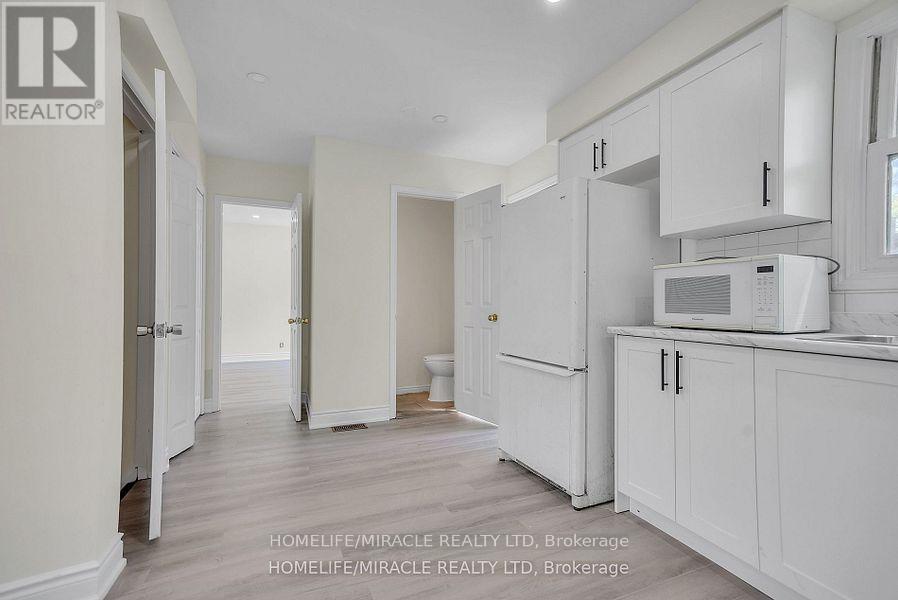 35 Bridge Street W, Belleville, Ontario  K8P 1H9 - Photo 13 - X12367482