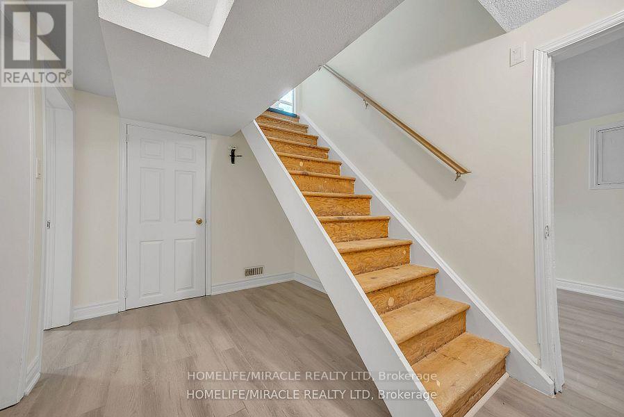 35 Bridge Street W, Belleville, Ontario  K8P 1H9 - Photo 16 - X12367482