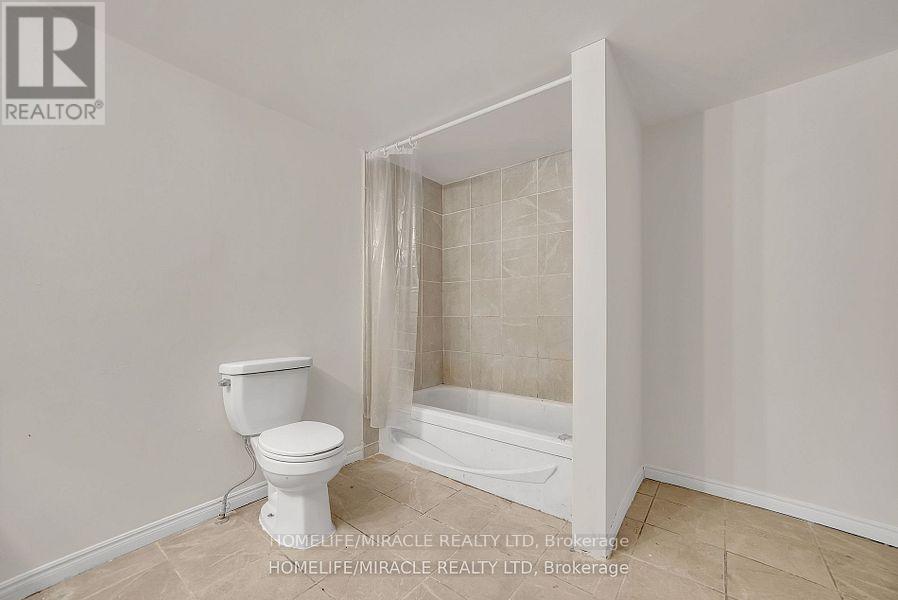 35 Bridge Street W, Belleville, Ontario  K8P 1H9 - Photo 17 - X12367482