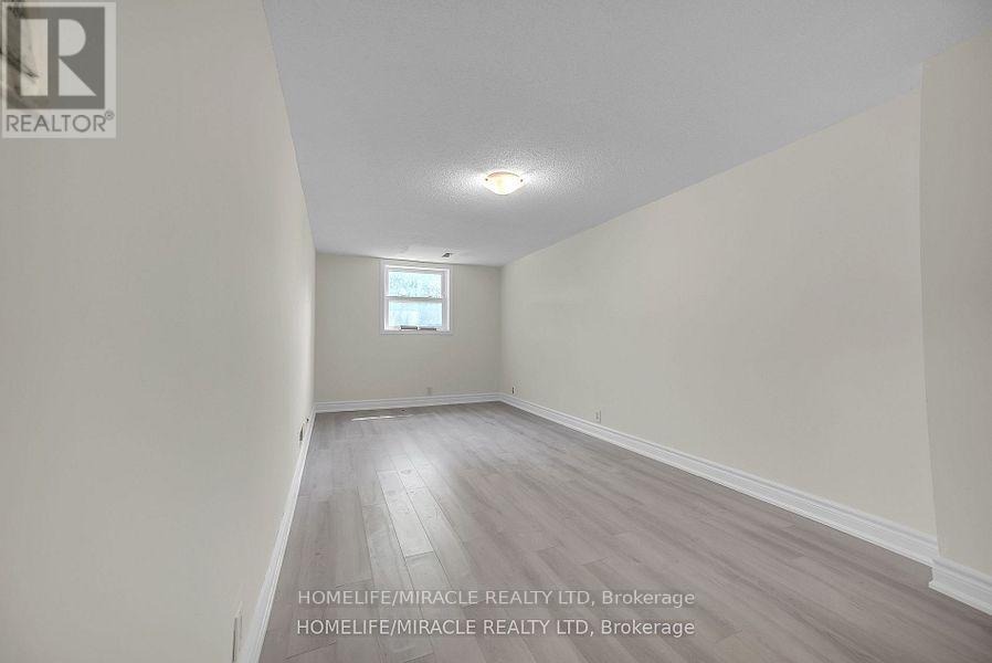 35 Bridge Street W, Belleville, Ontario  K8P 1H9 - Photo 22 - X12367482