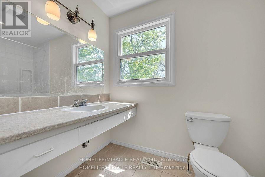 35 Bridge Street W, Belleville, Ontario  K8P 1H9 - Photo 23 - X12367482