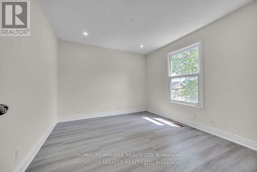 35 Bridge Street W, Belleville, Ontario  K8P 1H9 - Photo 25 - X12367482