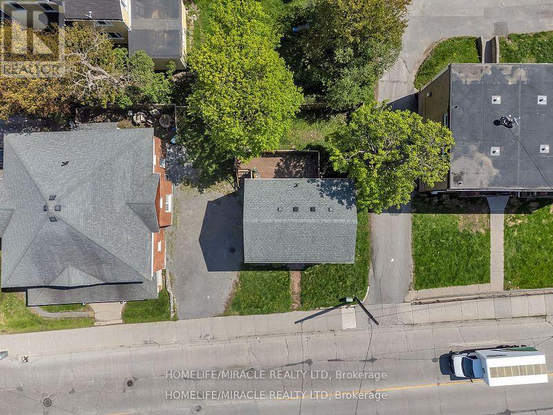 35 Bridge Street W, Belleville, Ontario  K8P 1H9 - Photo 39 - X12367482