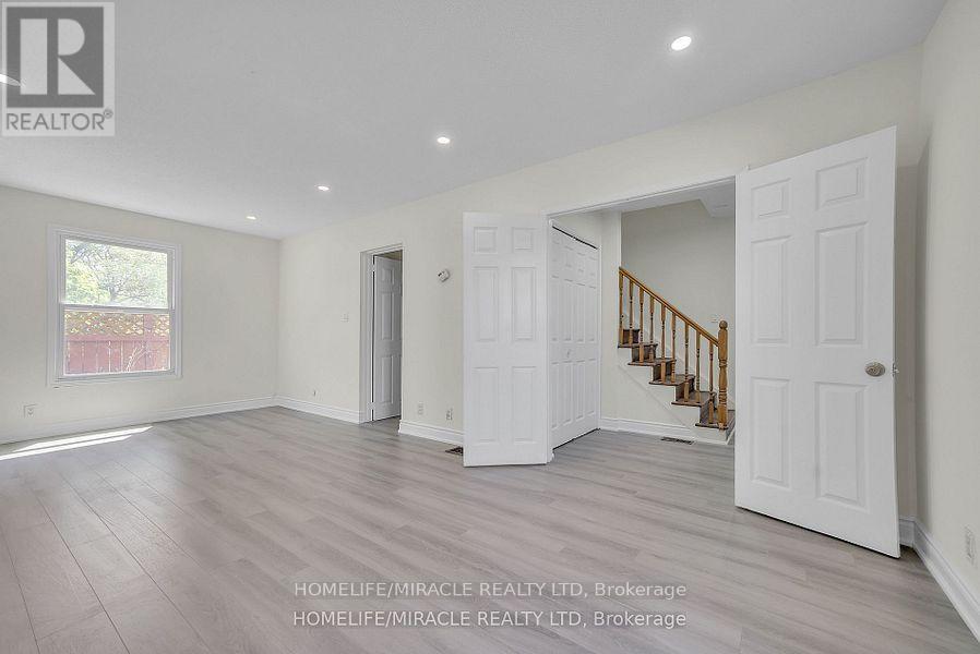 35 Bridge Street W, Belleville, Ontario  K8P 1H9 - Photo 7 - X12367482