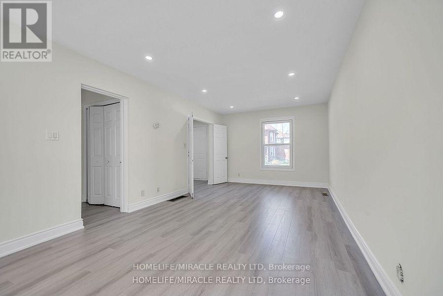 35 Bridge Street W, Belleville, Ontario  K8P 1H9 - Photo 8 - X12367482