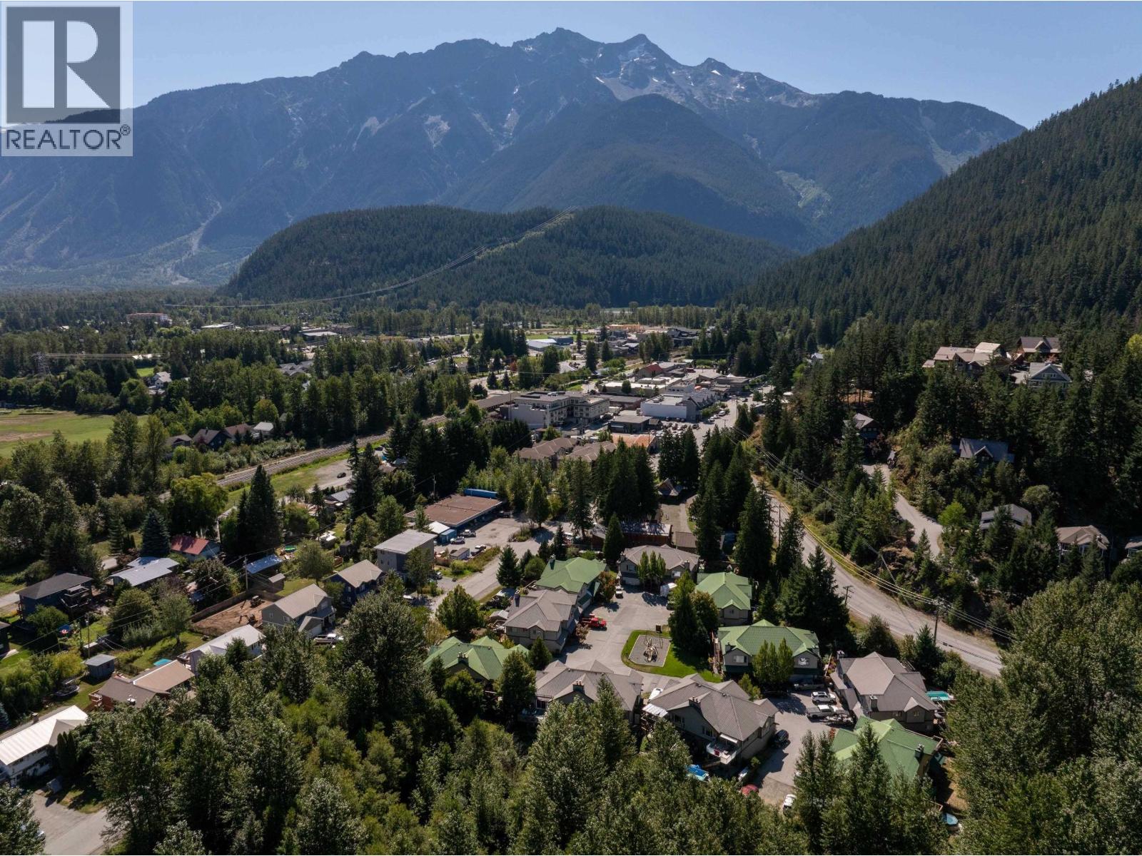 3 7467 Prospect Street, Pemberton, British Columbia  V0N 2L0 - Photo 34 - R3041108