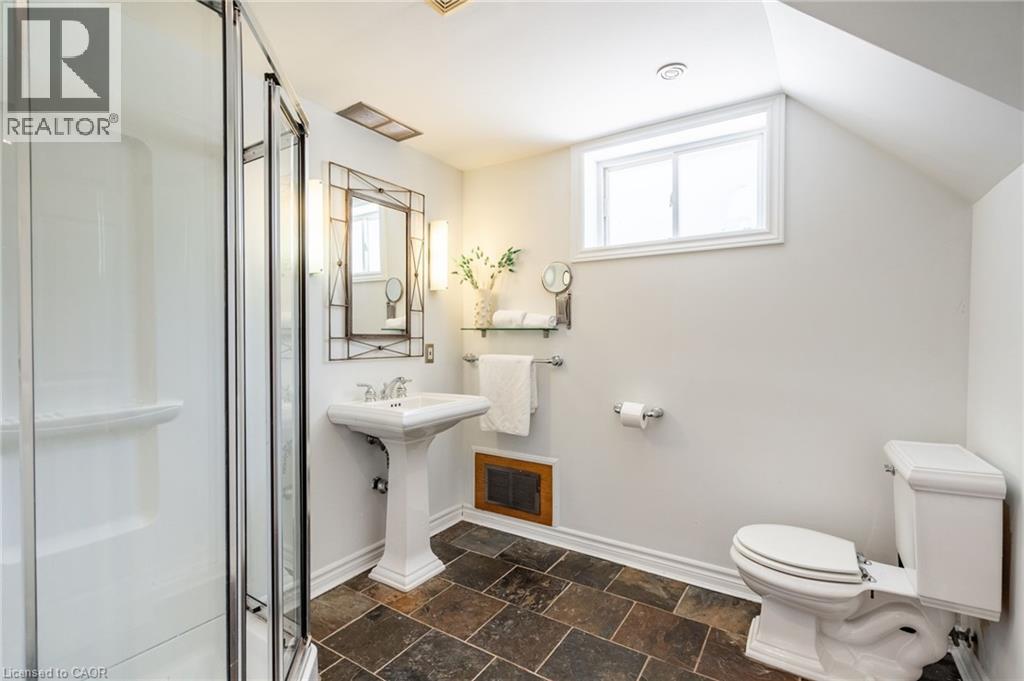 70 Flamboro Street, Waterdown, Ontario  L0R 2H0 - Photo 28 - 40753716