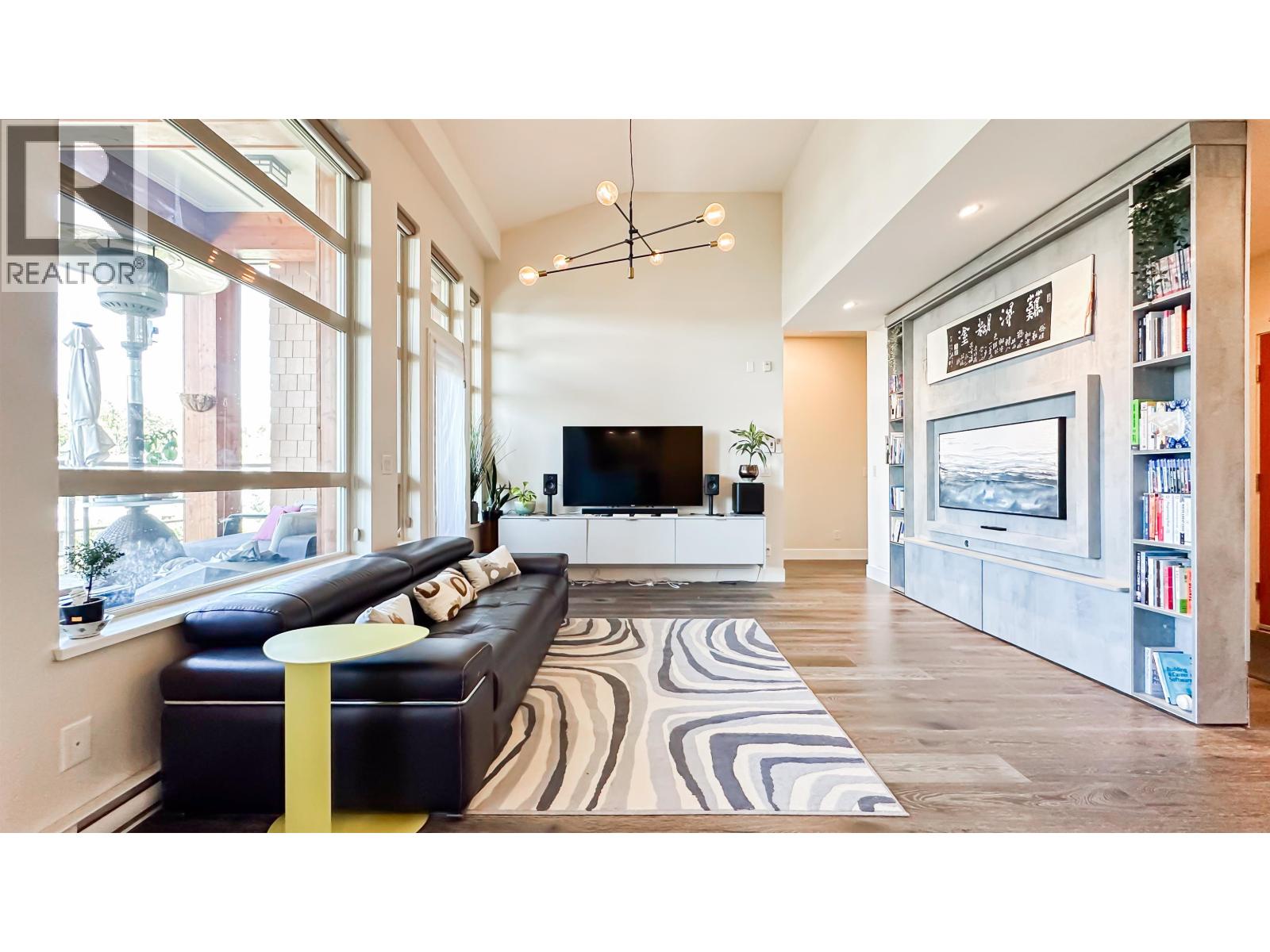 506 3602 Aldercrest Drive, North Vancouver, British Columbia  V7G 0A2 - Photo 7 - R3041094
