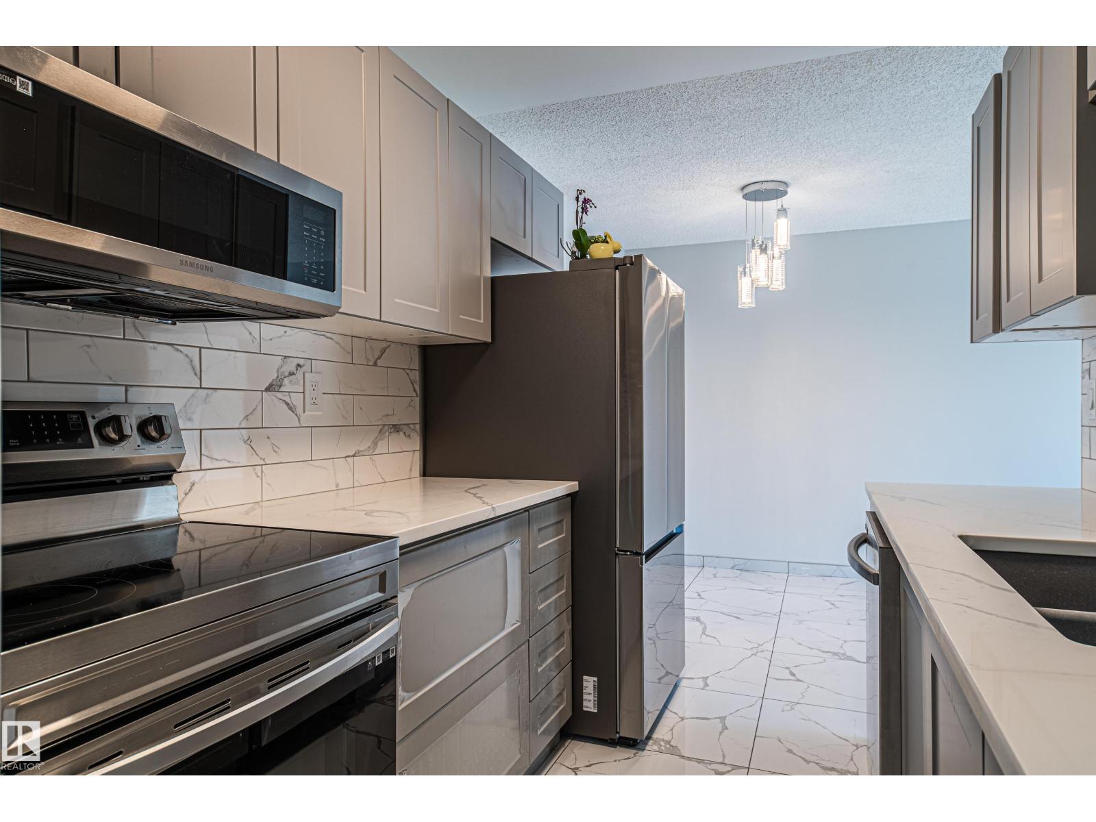 #809 10145 109 St Nw, Edmonton, Alberta  T5J 3M5 - Photo 10 - E4454945
