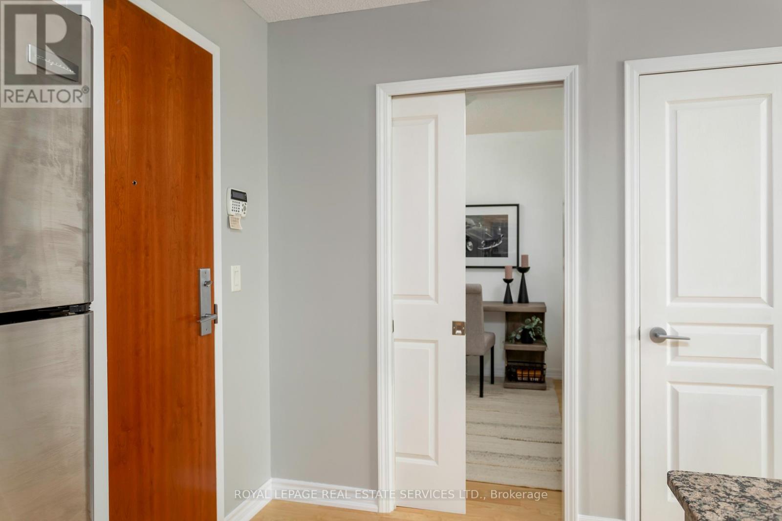 708 - 1403 Royal York Road, Toronto, Ontario  M9P 0A1 - Photo 11 - W12367549