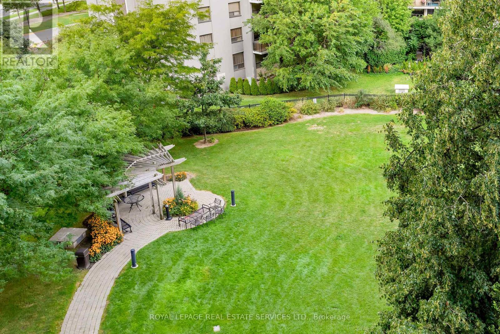 708 - 1403 Royal York Road, Toronto, Ontario  M9P 0A1 - Photo 6 - W12367549