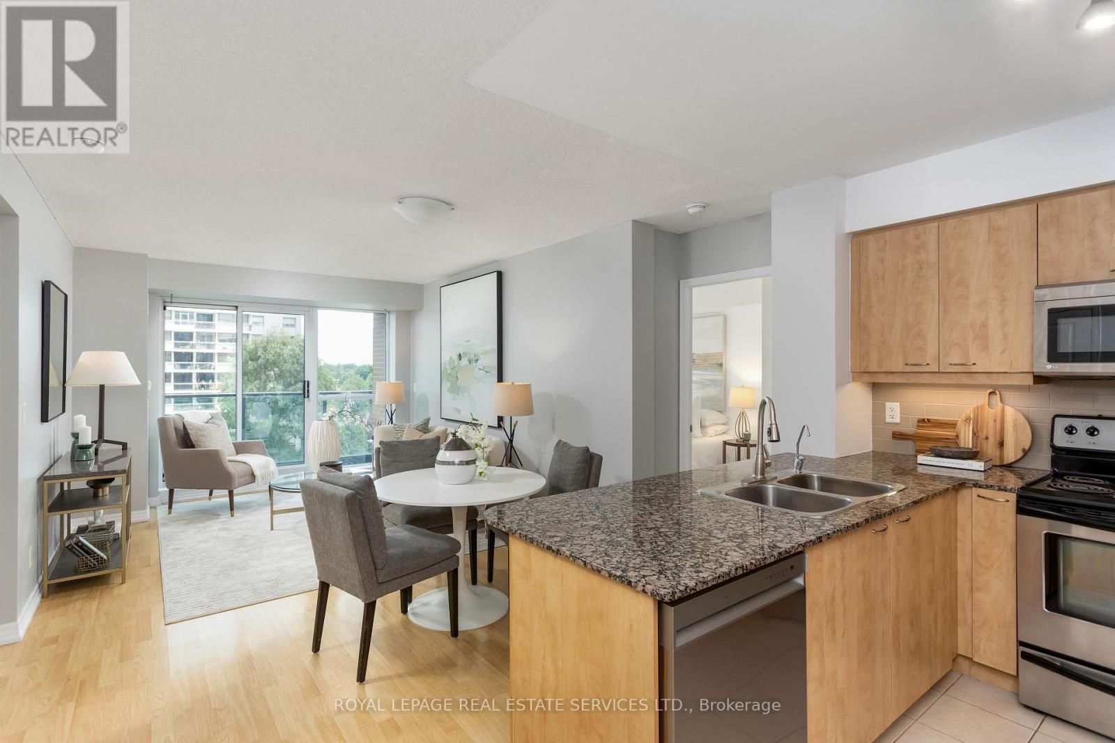 708 - 1403 Royal York Road, Toronto, Ontario  M9P 0A1 - Photo 8 - W12367549