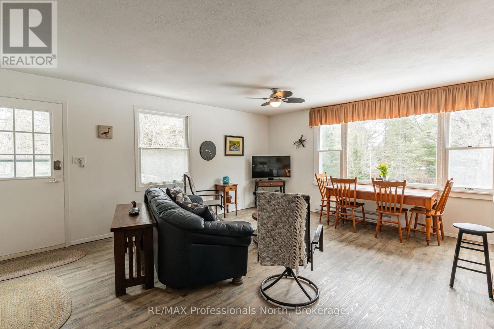 1010 Sturgeon Drive, Minden Hills, Ontario  K0M 2K0 - Photo 5 - X12367553