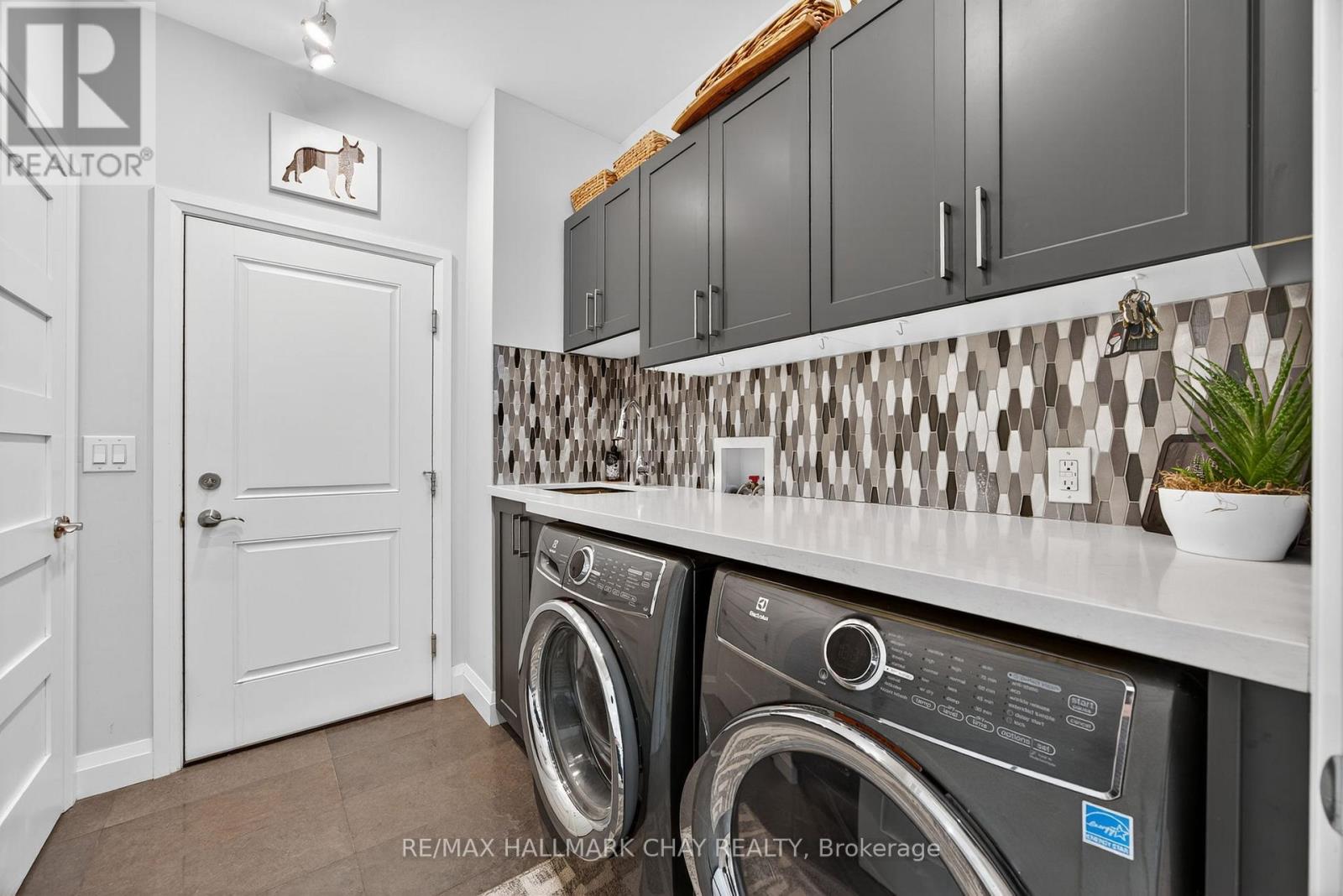 127 High Bluff Lane, Blue Mountains, Ontario  N0H 2P0 - Photo 33 - X12367519