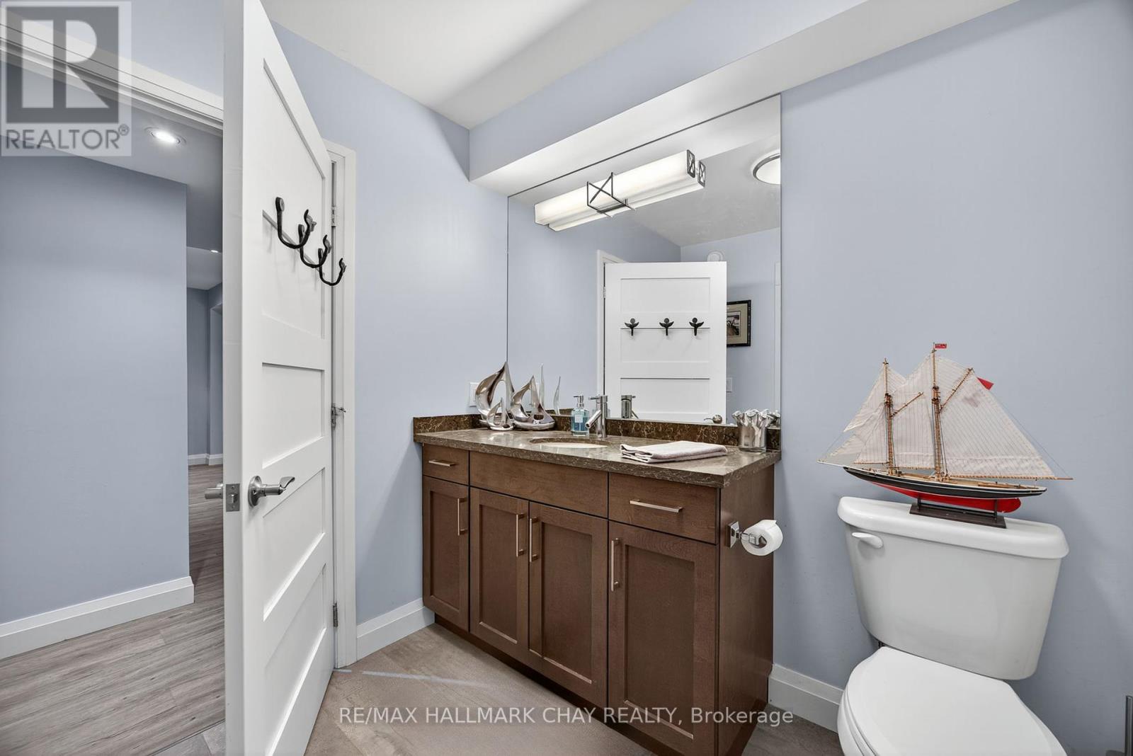 127 High Bluff Lane, Blue Mountains, Ontario  N0H 2P0 - Photo 42 - X12367519