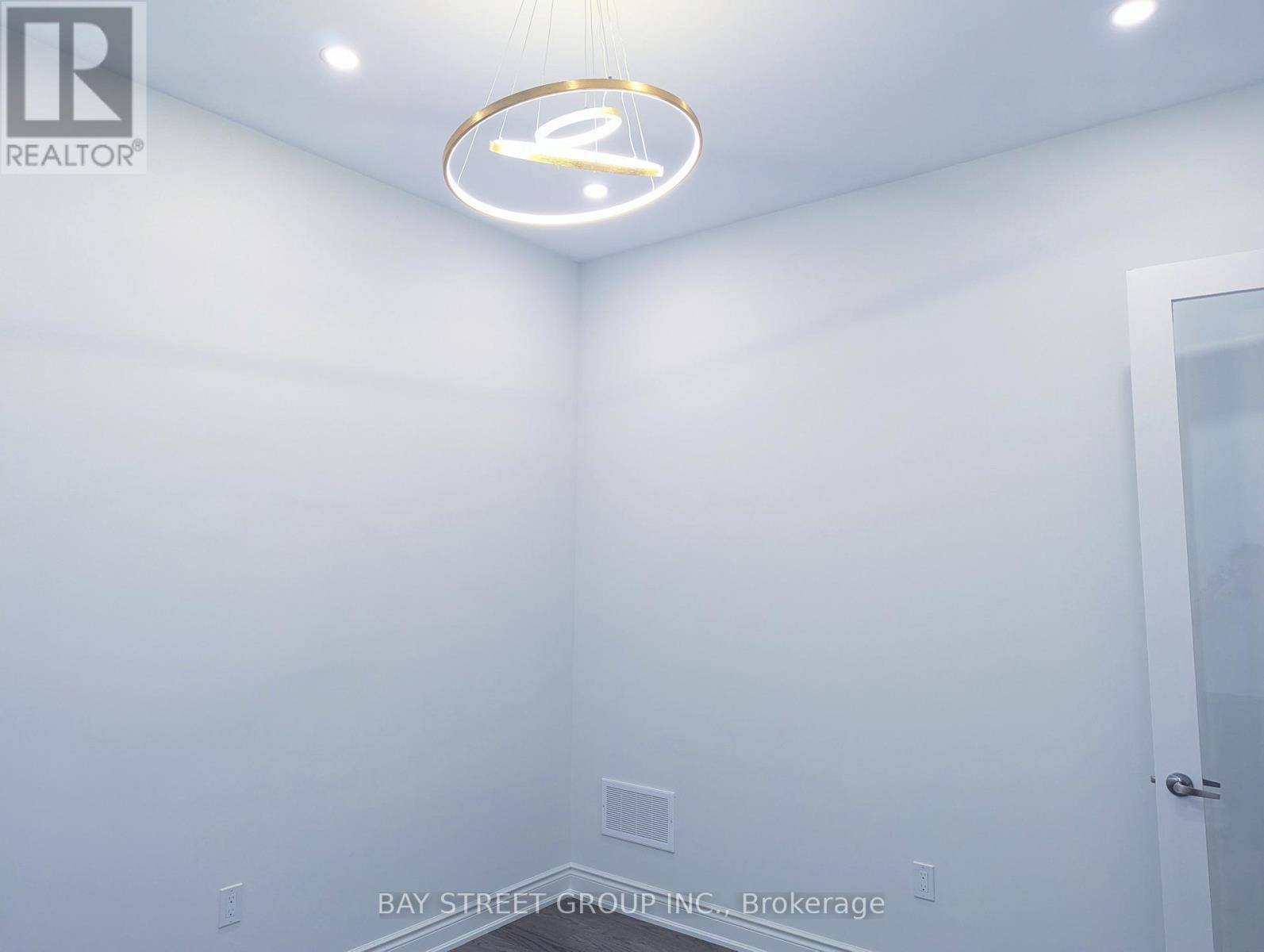 17 Kenneth Appleton Avenue, Richmond Hill, Ontario  L4B 3X9 - Photo 10 - N12367561