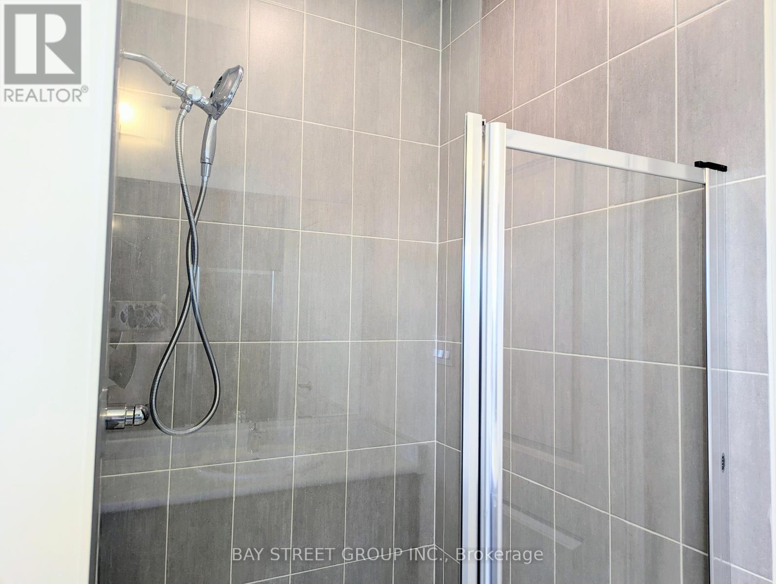 17 Kenneth Appleton Avenue, Richmond Hill, Ontario  L4B 3X9 - Photo 18 - N12367561