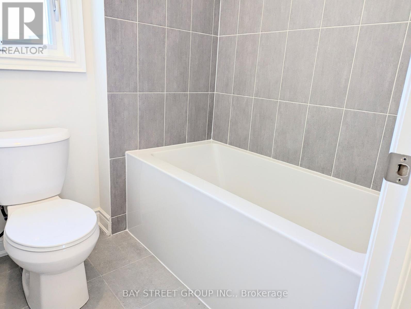 17 Kenneth Appleton Avenue, Richmond Hill, Ontario  L4B 3X9 - Photo 23 - N12367561