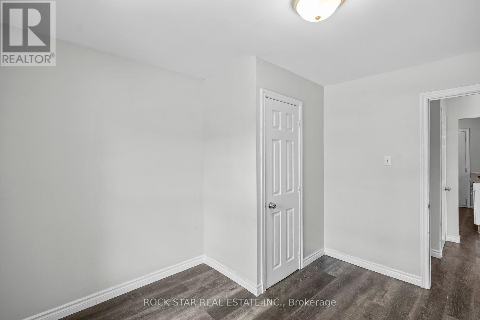 18 Barnesdale Avenue N, Hamilton, Ontario  L8L 6R6 - Photo 27 - X12367560