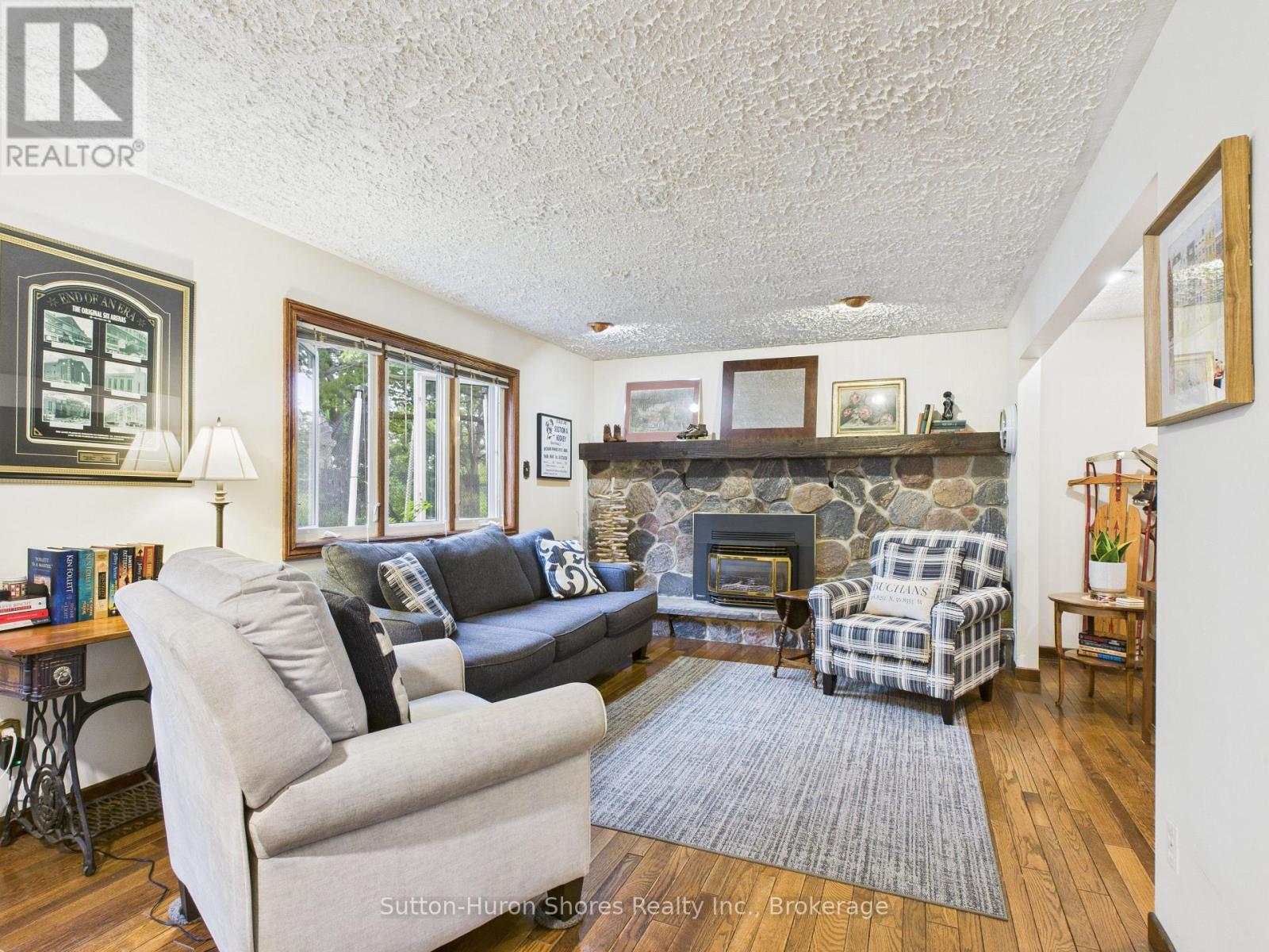 341 Wellington Street, Saugeen Shores, Ontario  N0H 2C4 - Photo 22 - X12367579