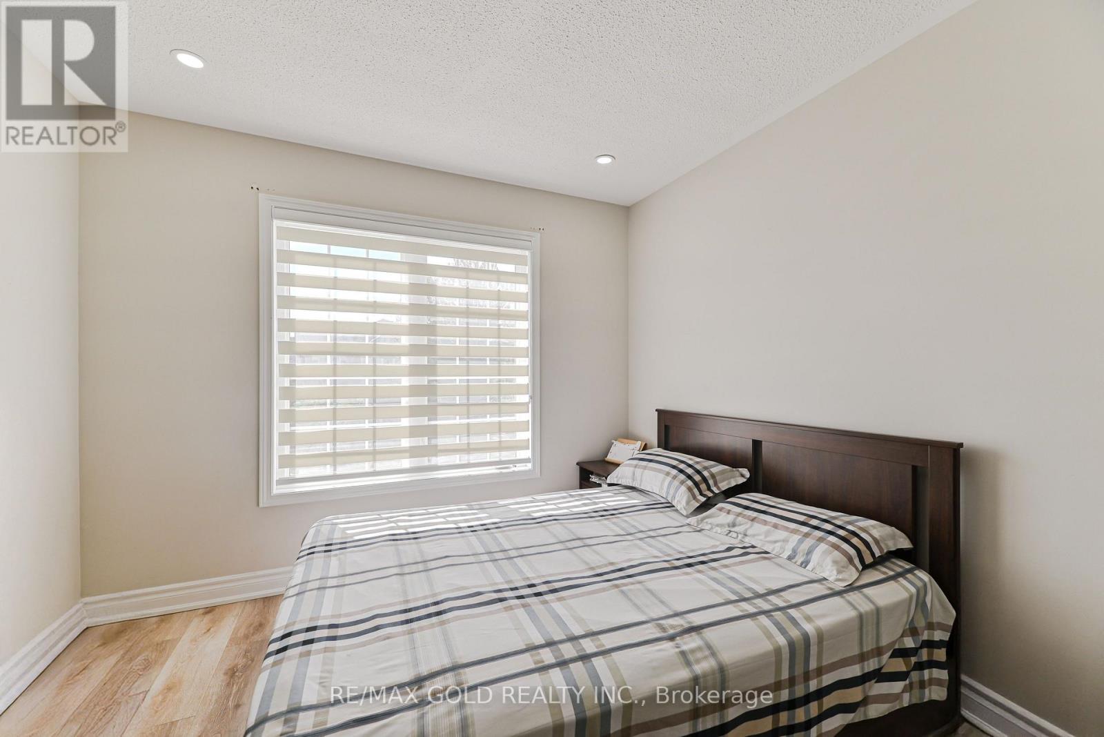 17 Levida Street, Brampton, Ontario  L6P 2Y6 - Photo 12 - W12366824