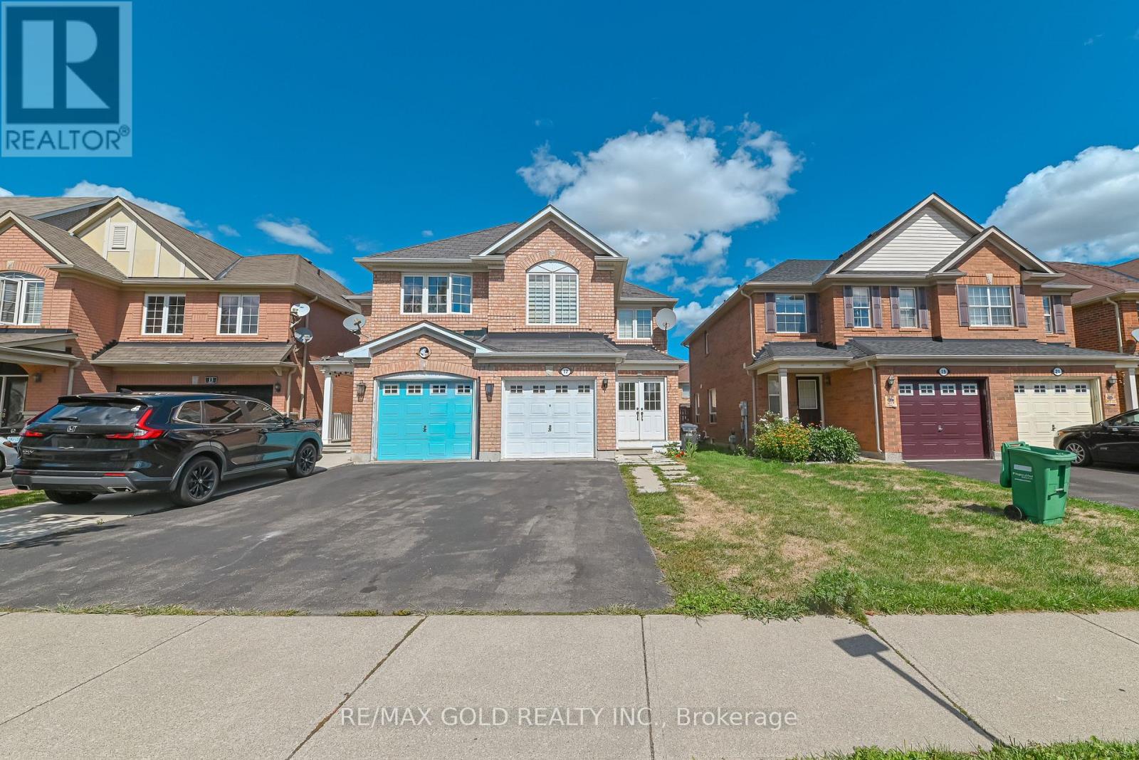 17 LEVIDA STREET, Brampton, Ontario