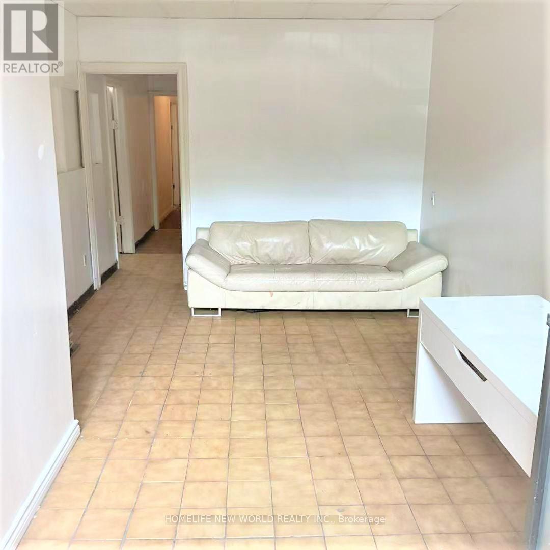 Lower Level Basement - 584 Dundas Street W, Toronto (Kensington-Chinatown), Ontario  M5T 1H5 - Photo 12 - C12367582