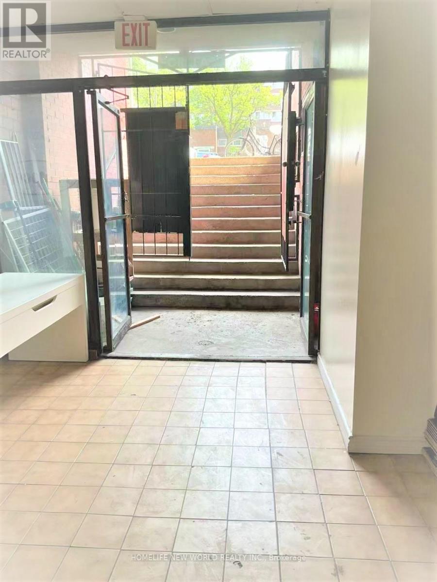 Lower Level Basement - 584 Dundas Street W, Toronto (Kensington-Chinatown), Ontario  M5T 1H5 - Photo 3 - C12367582