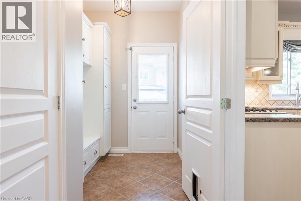 2338 Norland Drive, Burlington, Ontario  L7L 7E6 - Photo 10 - 40742831
