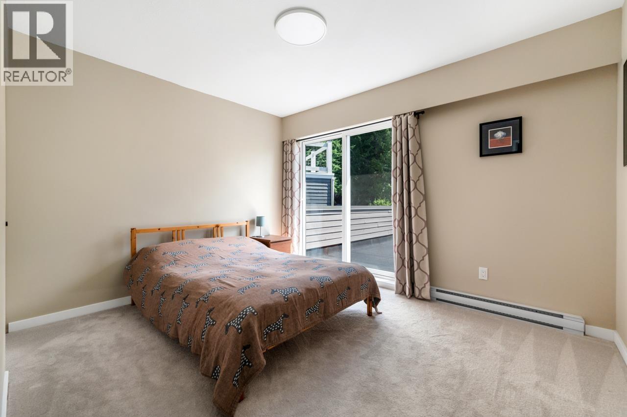 5655 White Pine Lane, North Vancouver, British Columbia  V7R 4S1 - Photo 17 - R3041075