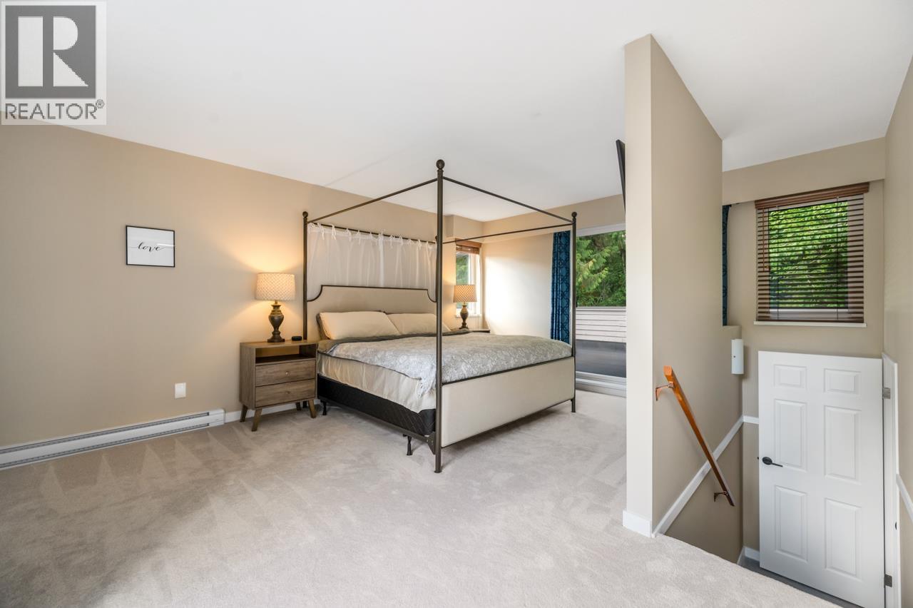 5655 White Pine Lane, North Vancouver, British Columbia  V7R 4S1 - Photo 11 - R3041075