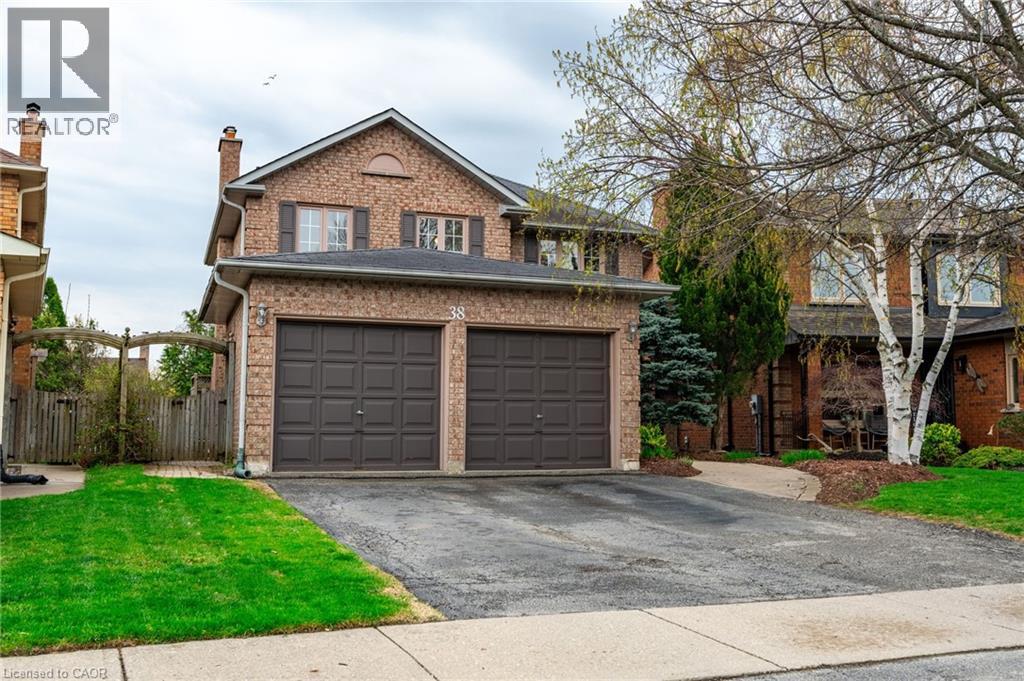 Property at 38 FELLOWES Crescent image 2