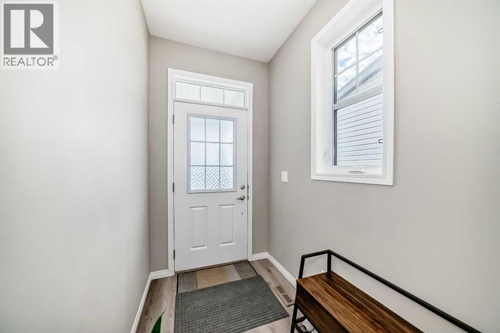 43 Carrington Crescent Nw, Calgary, Alberta  T3P 0B1 - Photo 3 - A2252163